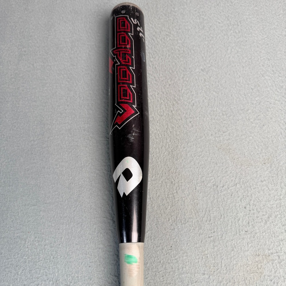 DeMarini Voodoo Baseball Bat 30in 18.5oz 2 1/4 Dia BPF 1.15 VDL7 Black Red
